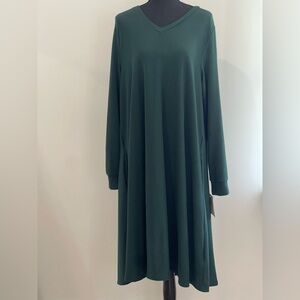 New LuLaRoe XL “Emily” Green Midi Dress w Pockets and Stretch 510